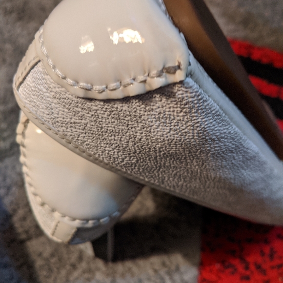 Lillie Moccasin - Picture 5 of 6